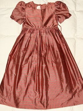 Strasburg red/gold 100% silk stripe dress sz 6. See description